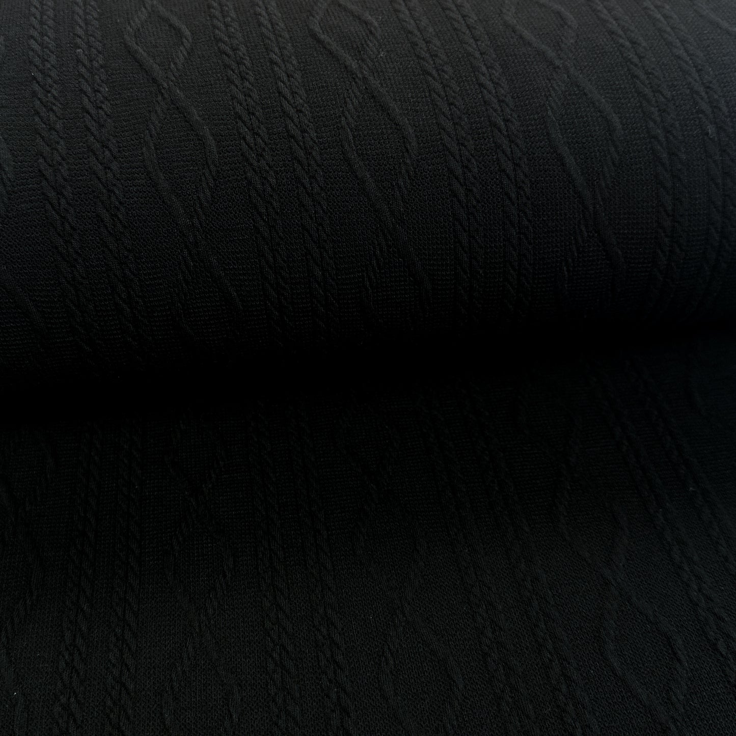 Black - Cable knit sweater