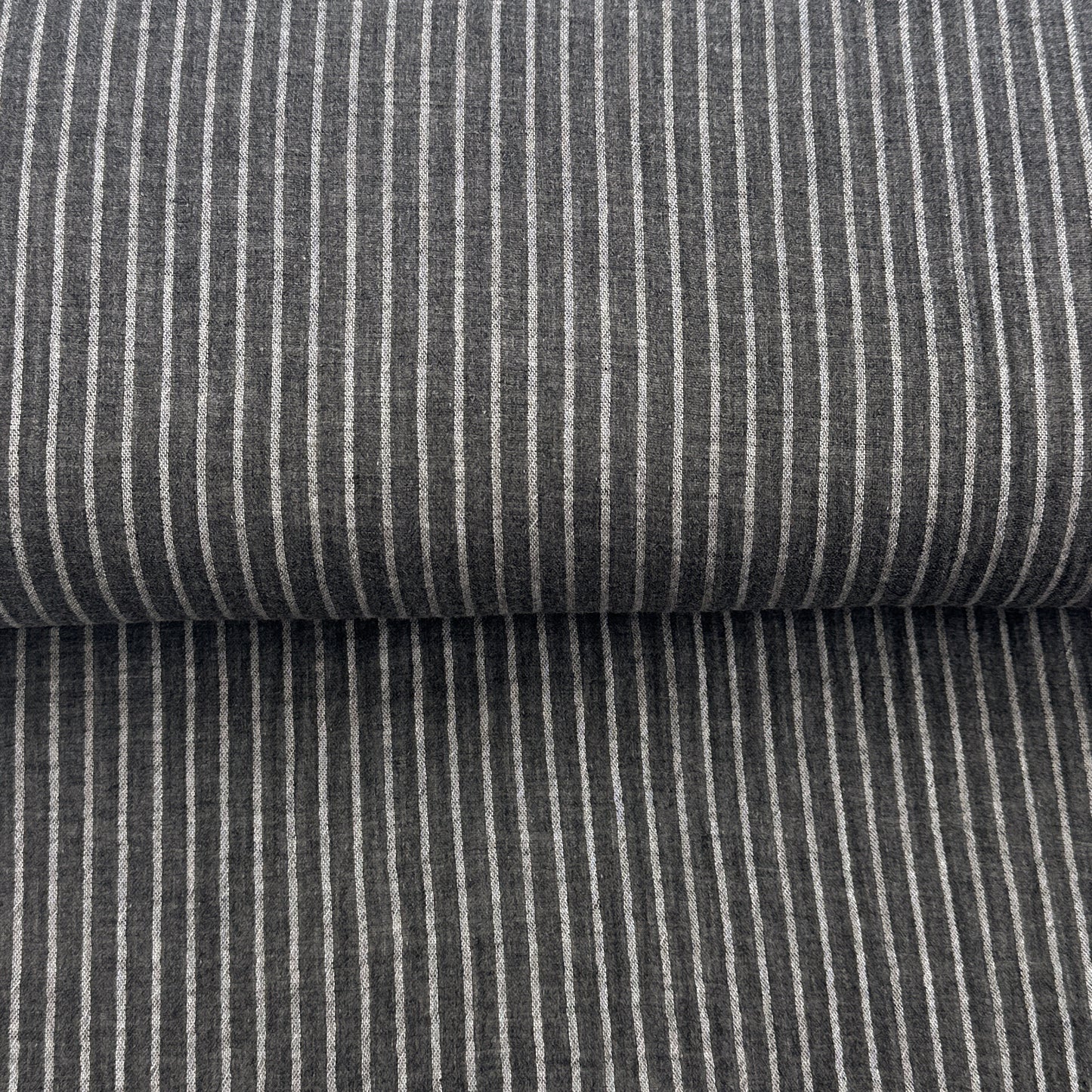 Ligné gris - Mousseline de coton teint sur fil