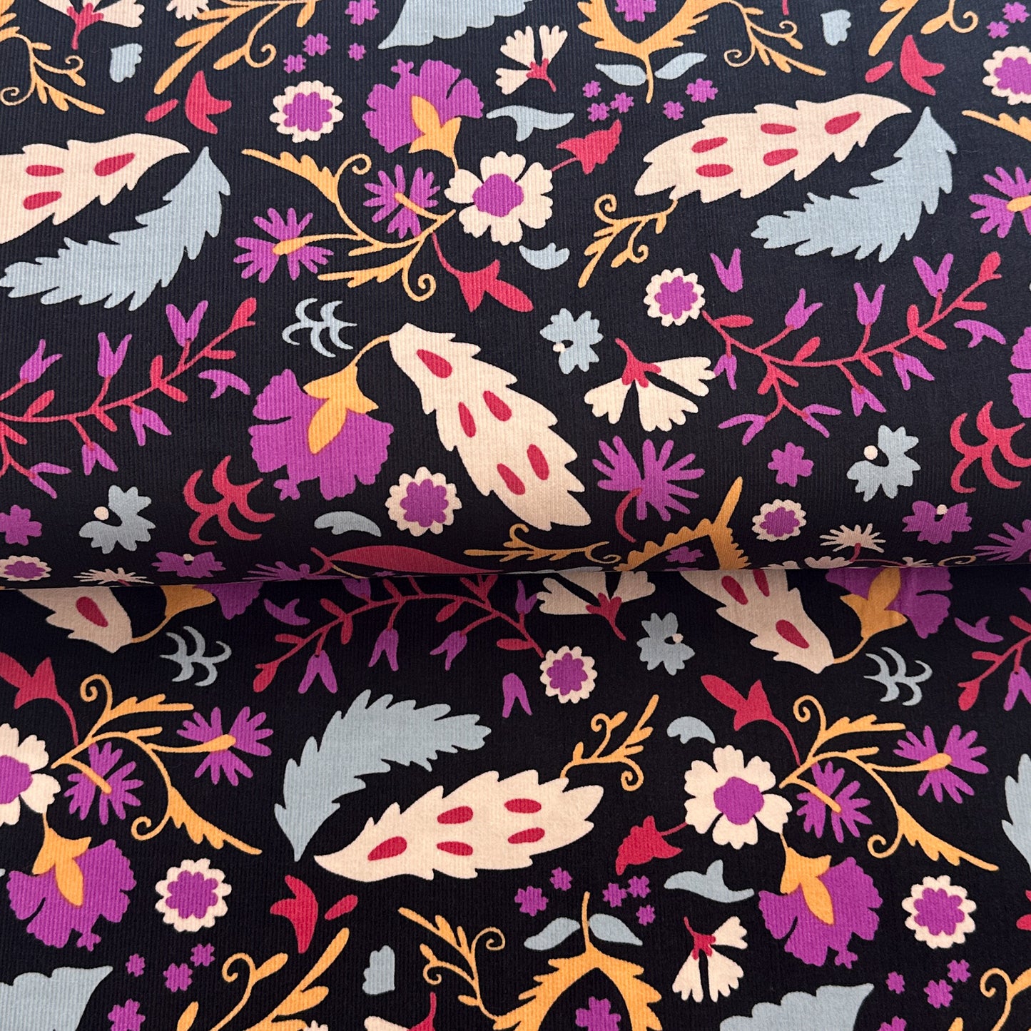 Alio - Corduroy Velvet