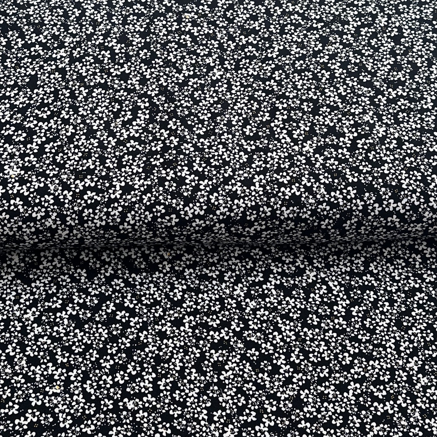 Fin de rouleau 27 cm - Petites fleurs - Viscose ECOVERO™