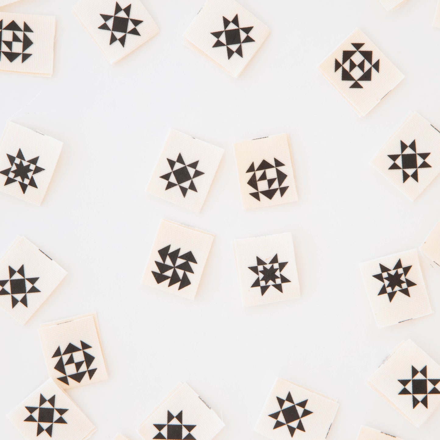 Quilt - Sarah Hearts labels - Labels (pkg 8)