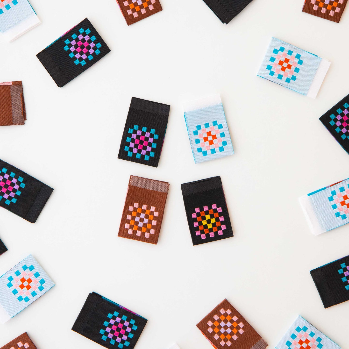 Granny square - Sarah Hearts labels - Étiquettes (pqt 8)