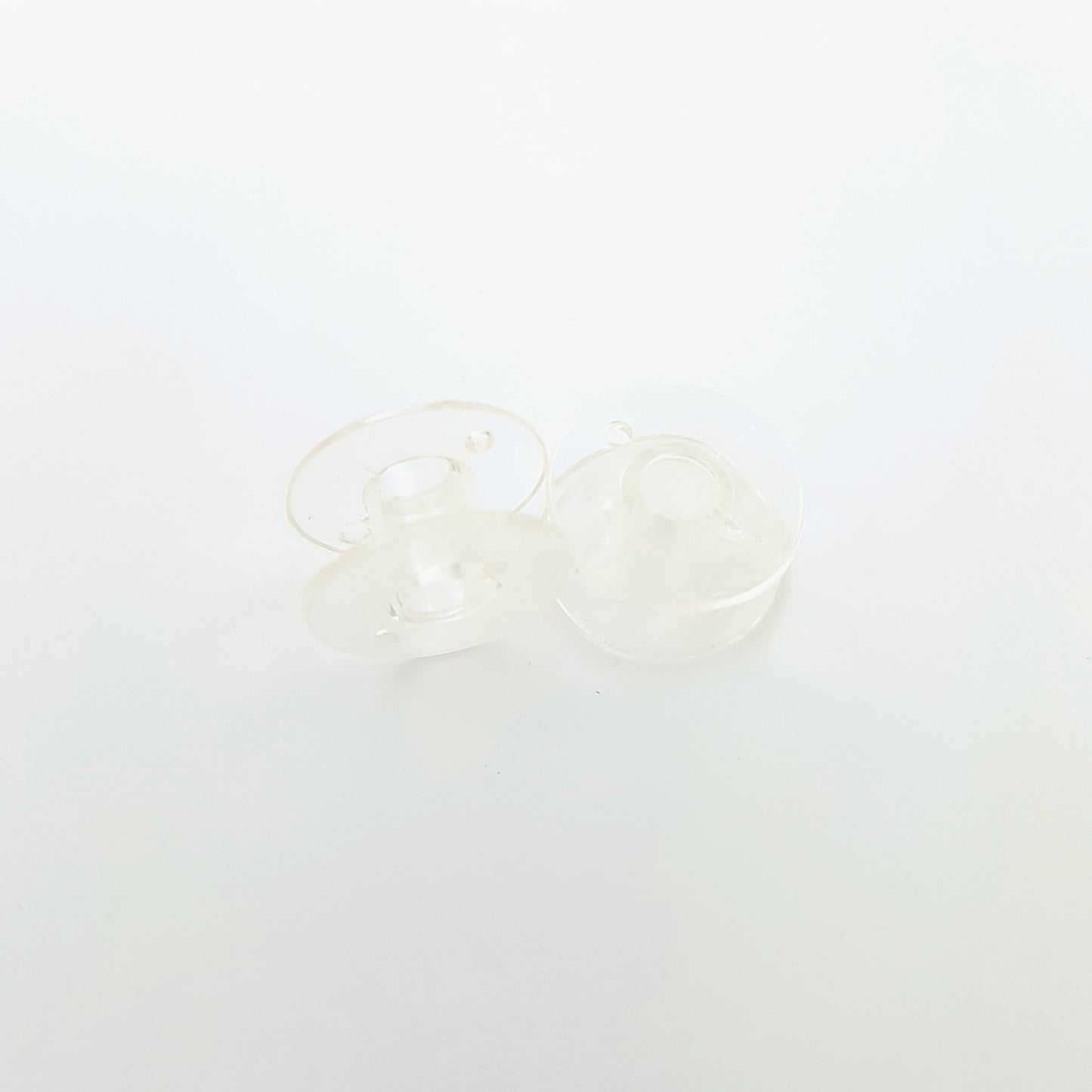 Janome/Kenmore and others - Flat plastic bobbins bulk UNIQUE SEWING - 1 pc