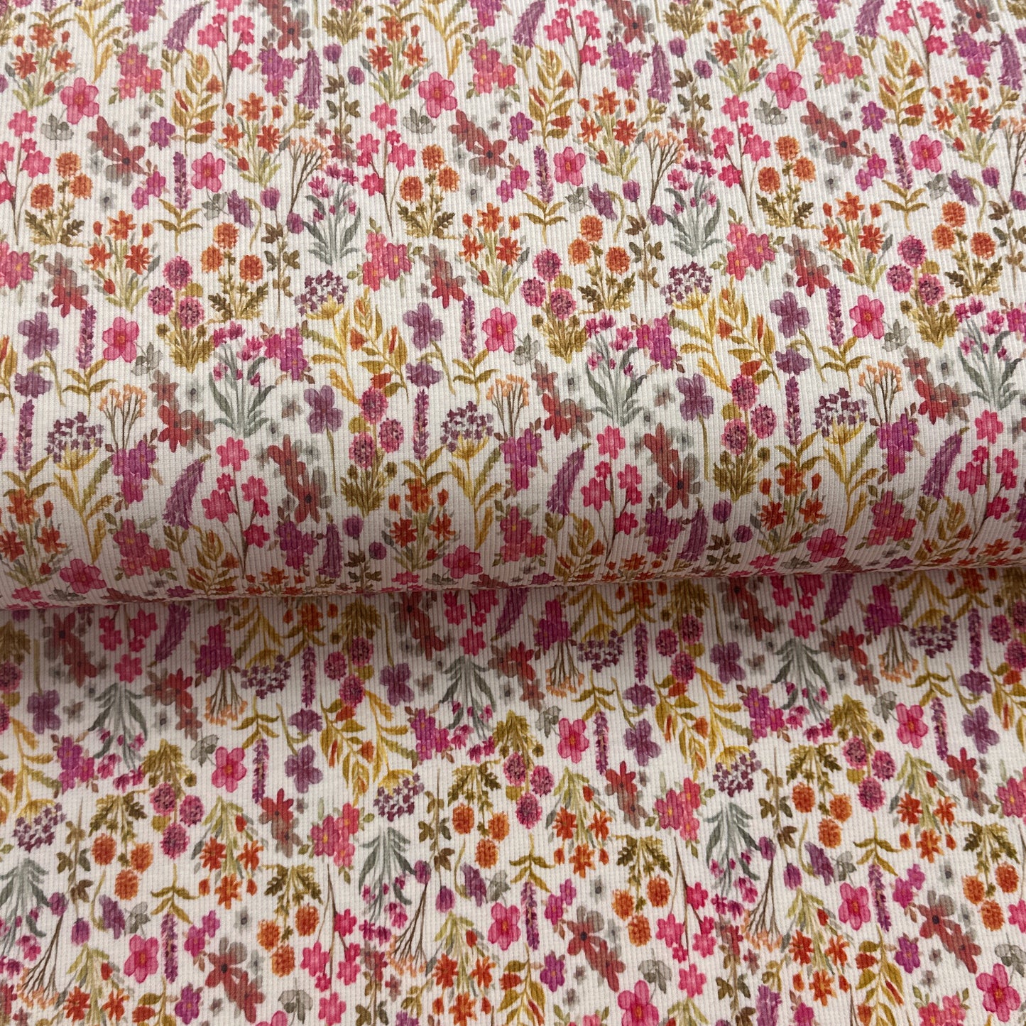 Fleurs sauvages rose - Jersey côtelé imprimé