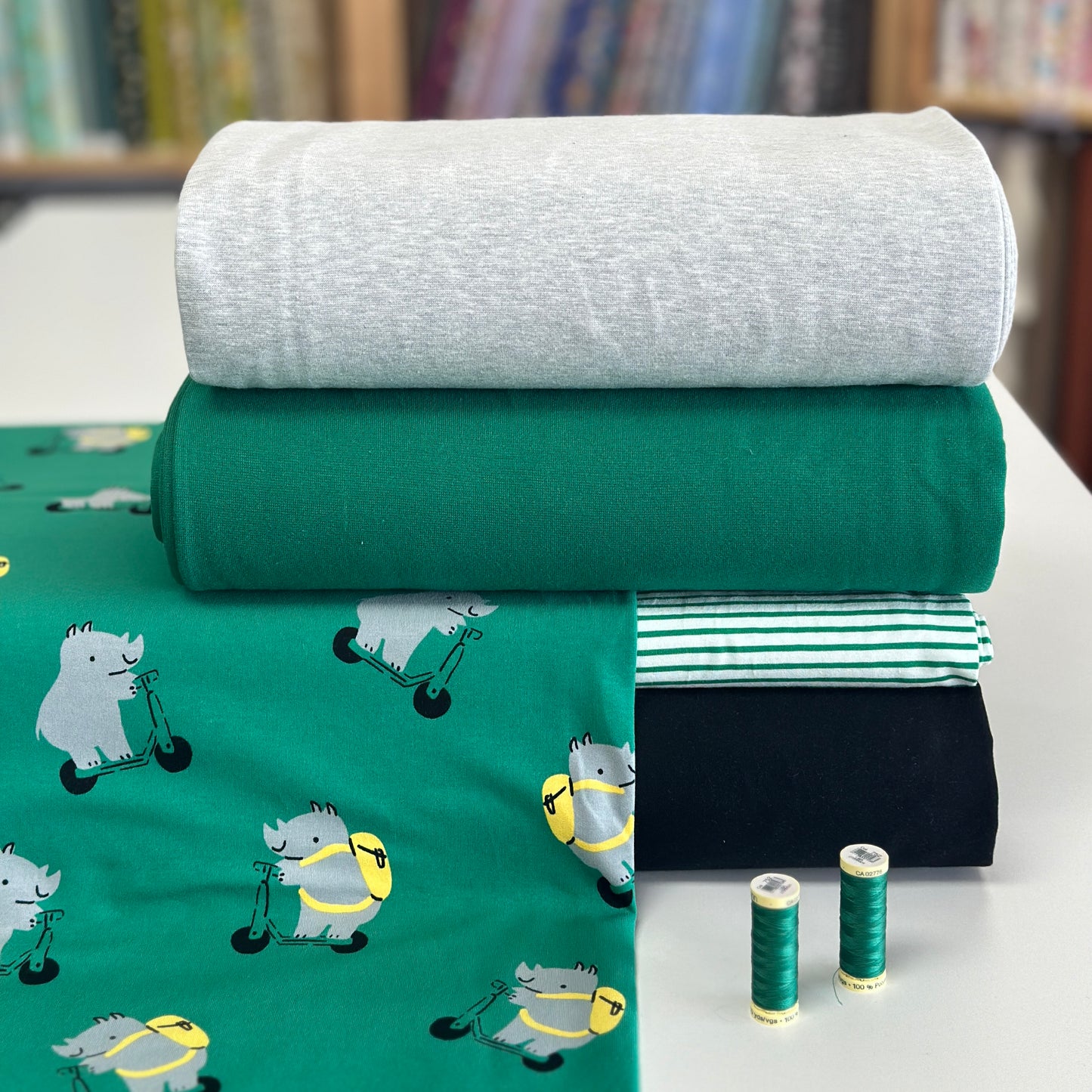 Rhinos - Coton ouaté extensible imprimé