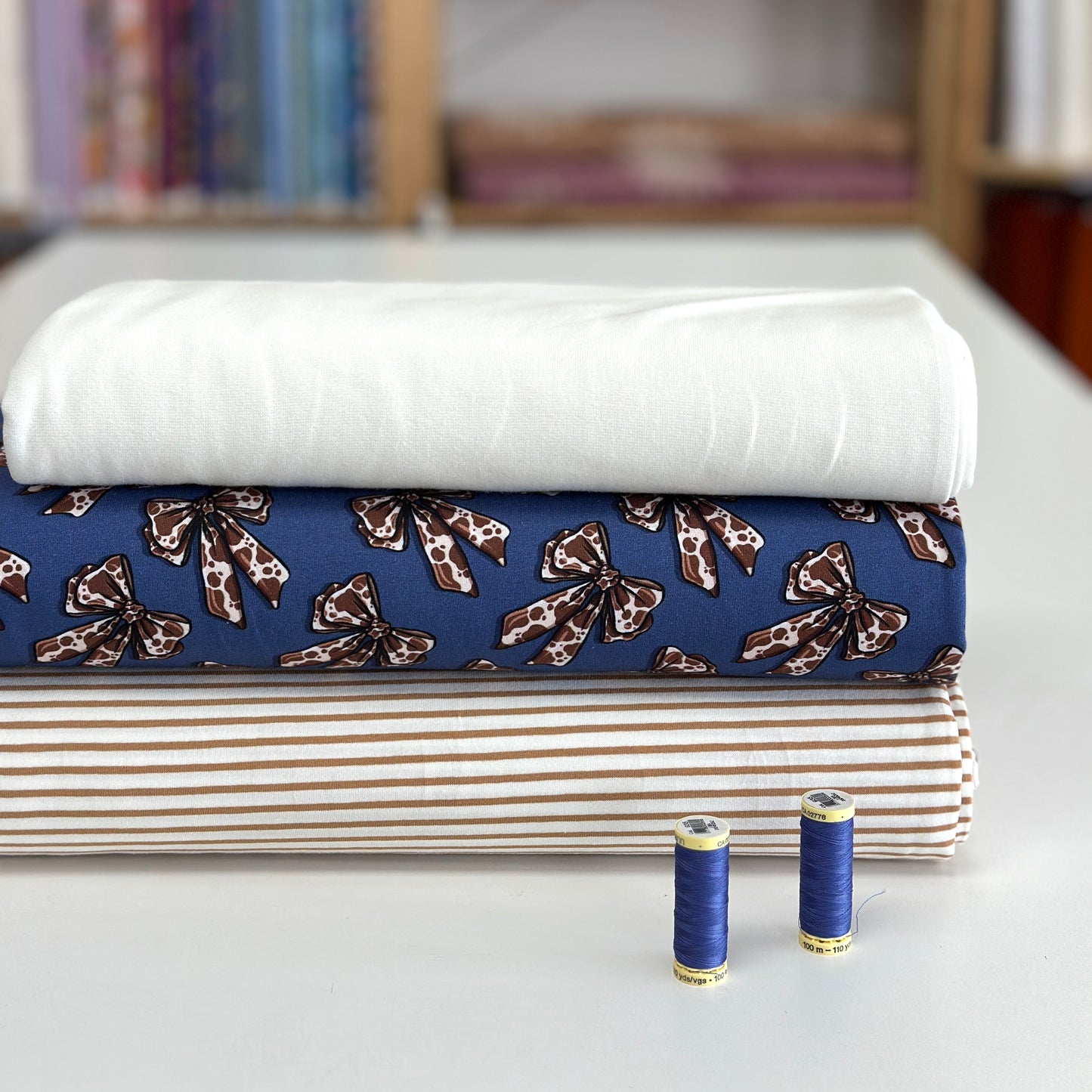 Jolies boucles - NON NON OUI - Jersey imprimé