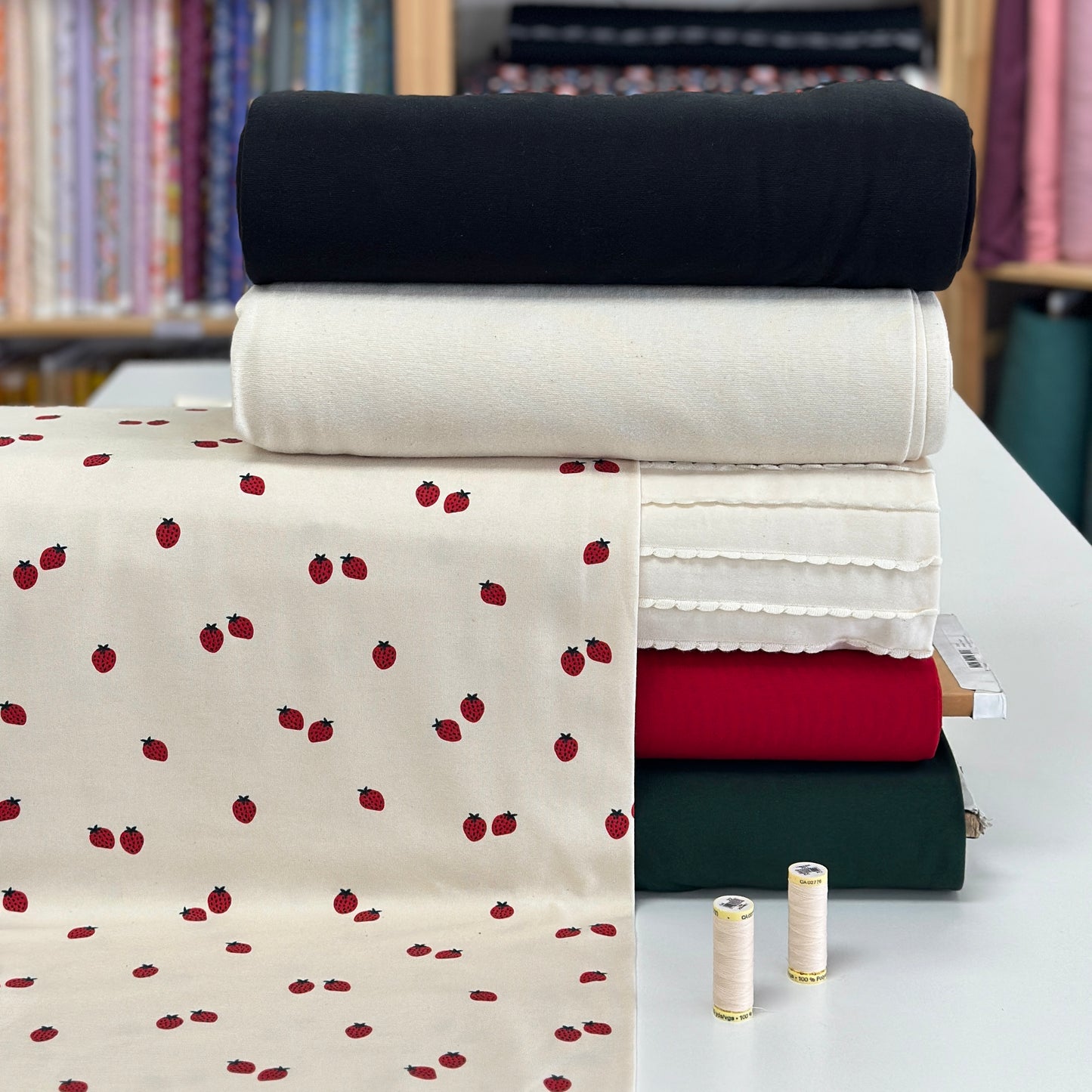 Minis fraises naturel - Jersey imprimé biologique