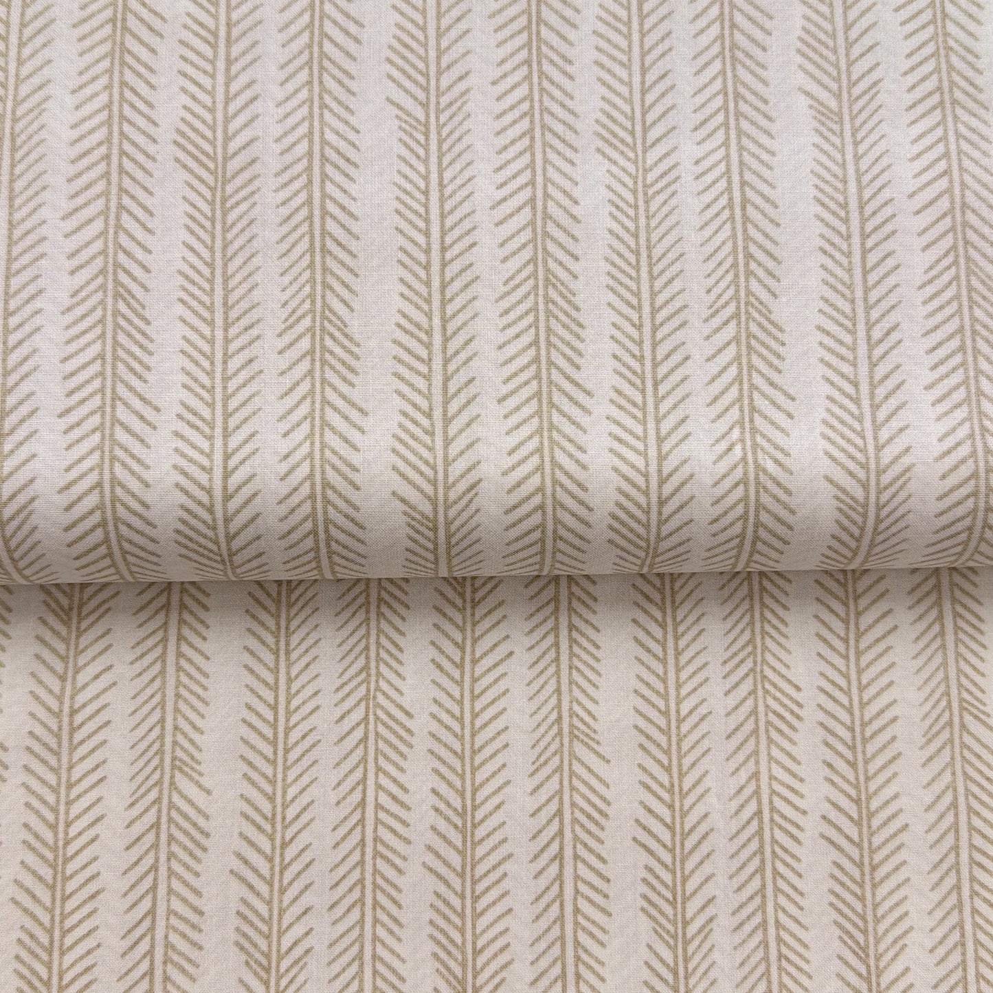 Lignes sapinées crème - Figo Fabrics - Coton courtepointe imprimé