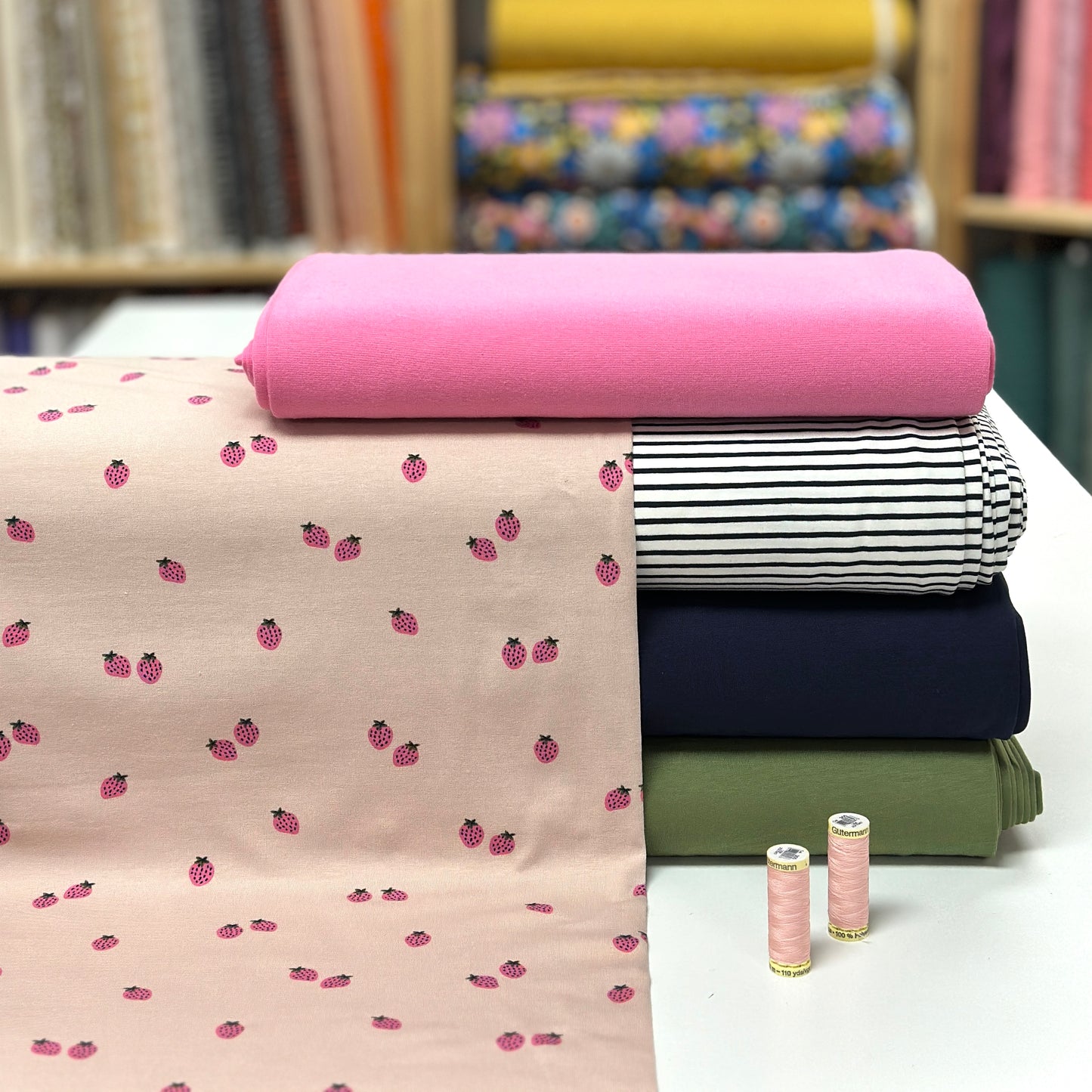 Minis fraises - Jersey imprimé biologique