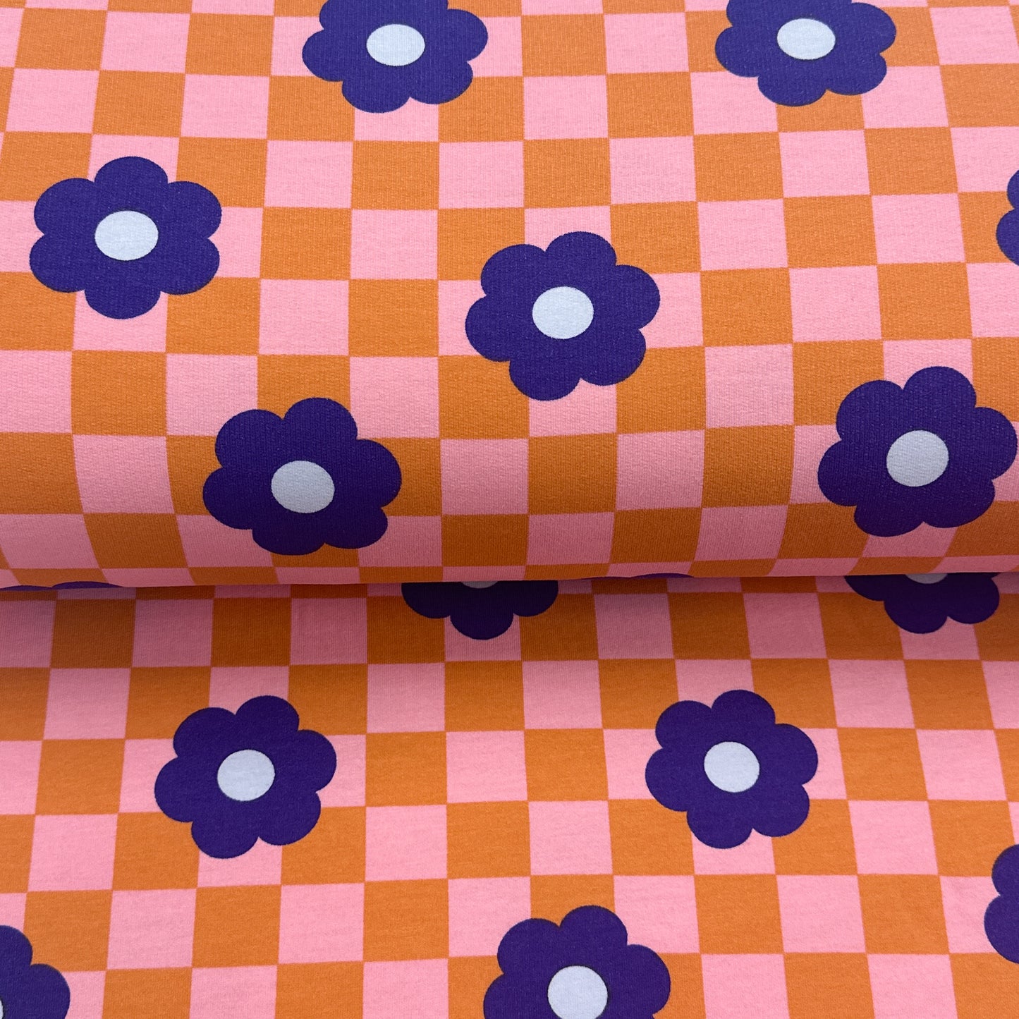 Carreaux orange et fleurs - Coton ouaté extensible imprimé