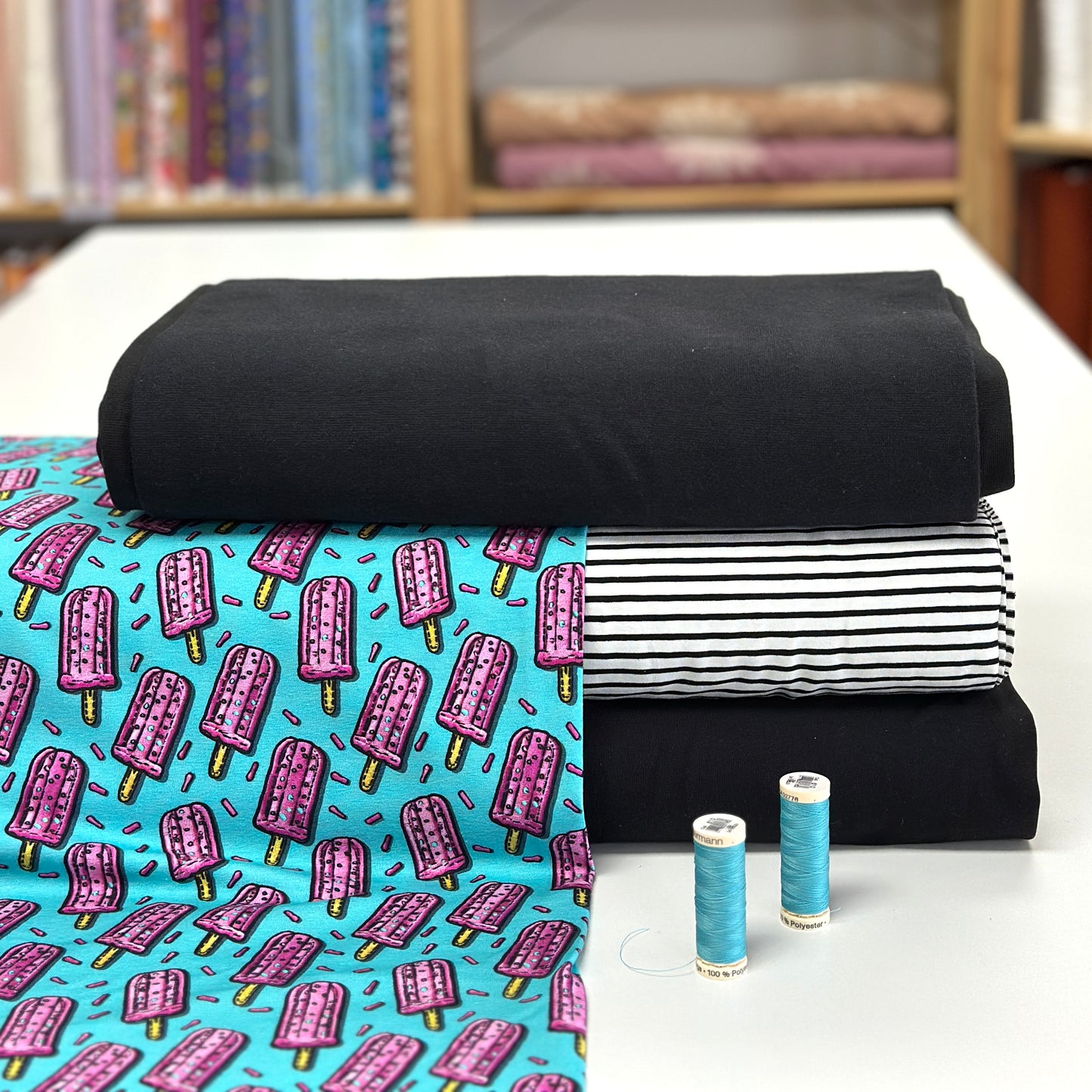 Embroidered Pops - NON NON OUI - Printed jersey