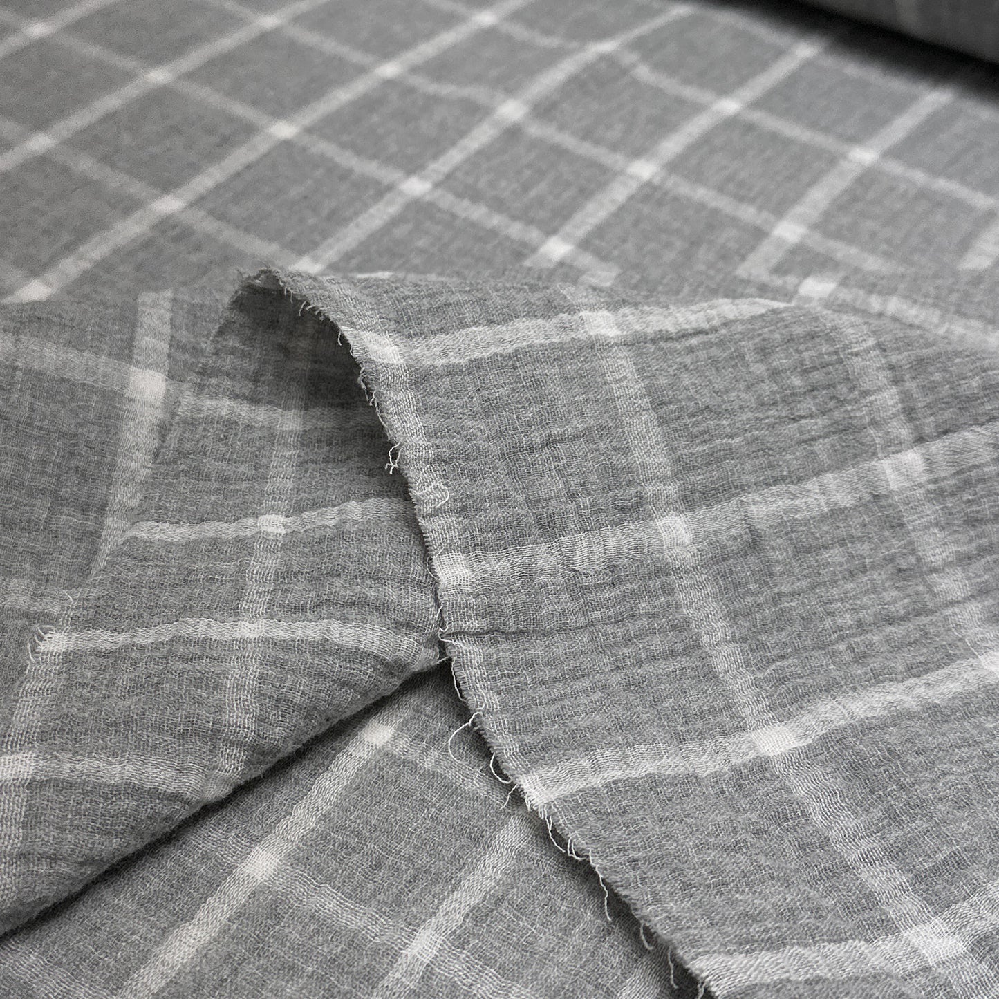 Pale gray checks - Reversible cotton muslin