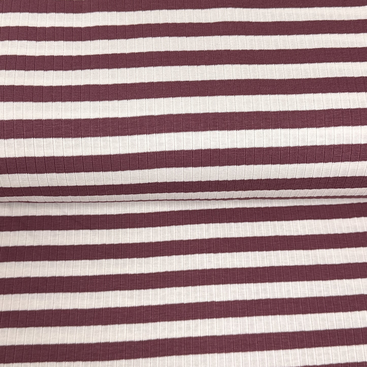 Dark blush/cream stripe - Ribbed jersey print